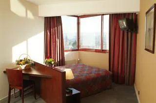 Mercure La Tour Du Pin contacts
